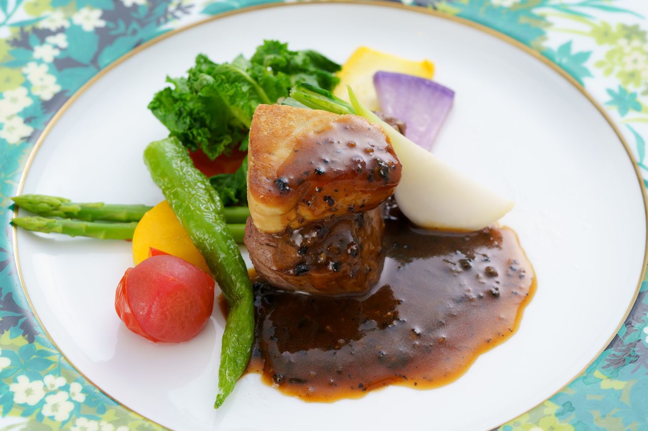 <内側テーブル席>オマール海老とフォアグラを愉しむ特別ランチコース