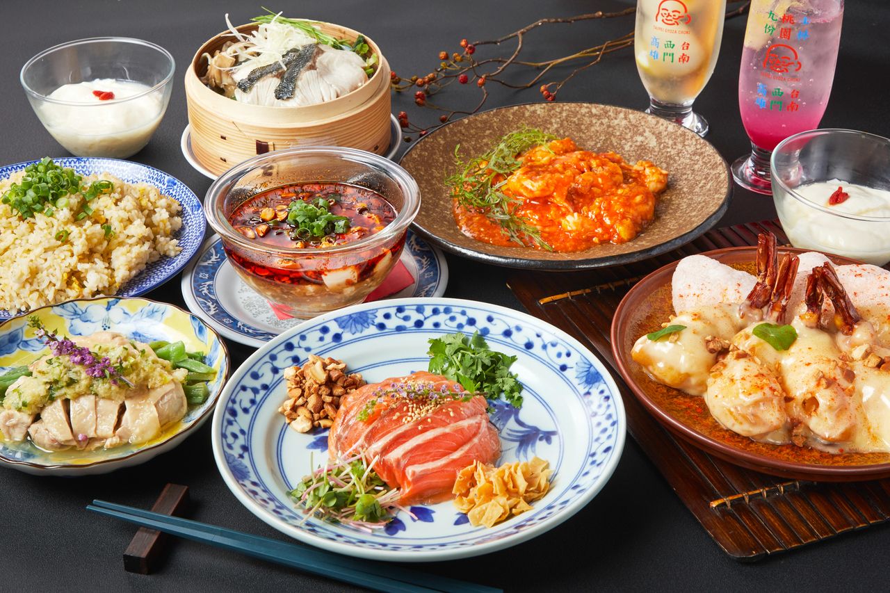 From January 1st: [For 3 people or more] Enjoy authentic Chinese cuisine including shark fin, abalone, and Shanghai crab. [All-you-can-drink included] Luxury New Year's Party Course for 5,500 yen