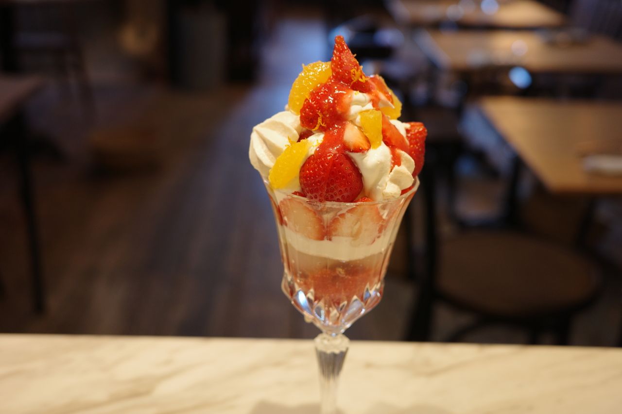 [平日]2Fパフェ「苺と紅まどんなのパフェ」のお食事コース