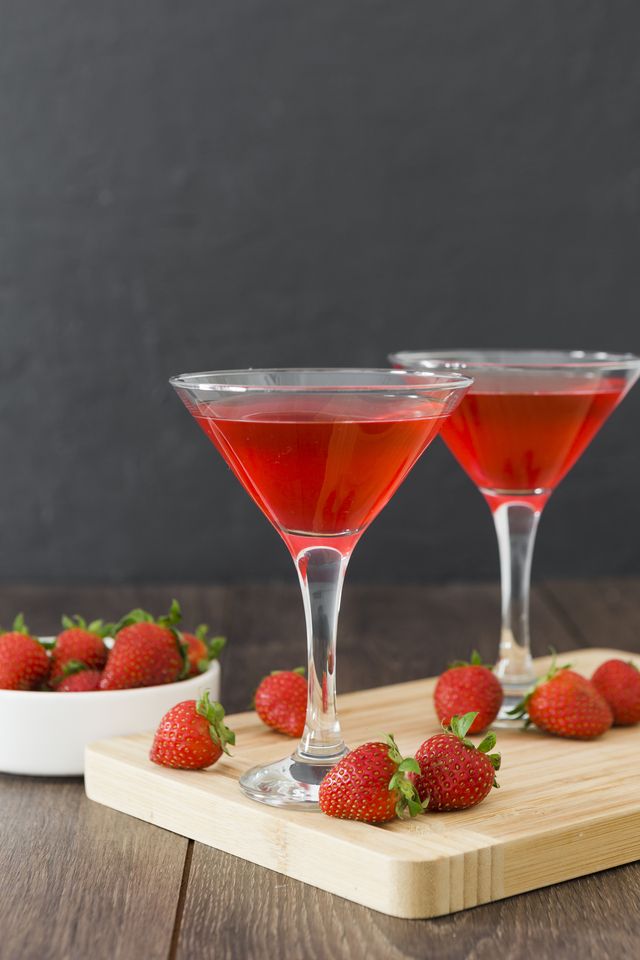 An Exquisite Cocktail Experience Featuring Amaou Strawberries