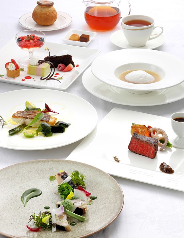 フルコース いちごデザートワゴン付き「Delice（デリス）」