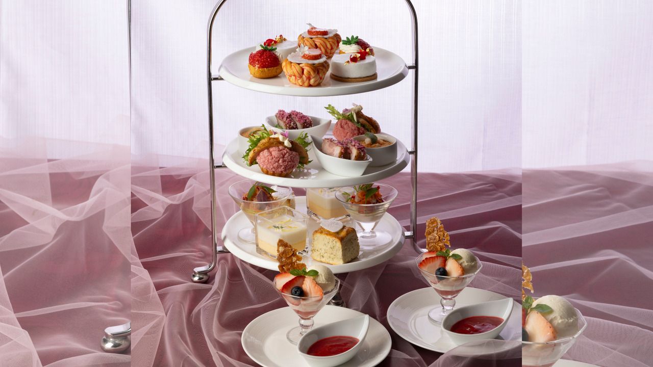 〔3月2日～4月30日〕Strawberry Afternoon Tea「ROUGE et BLANC」パークビュー・コーナープレミアム2時間プラン［平日］