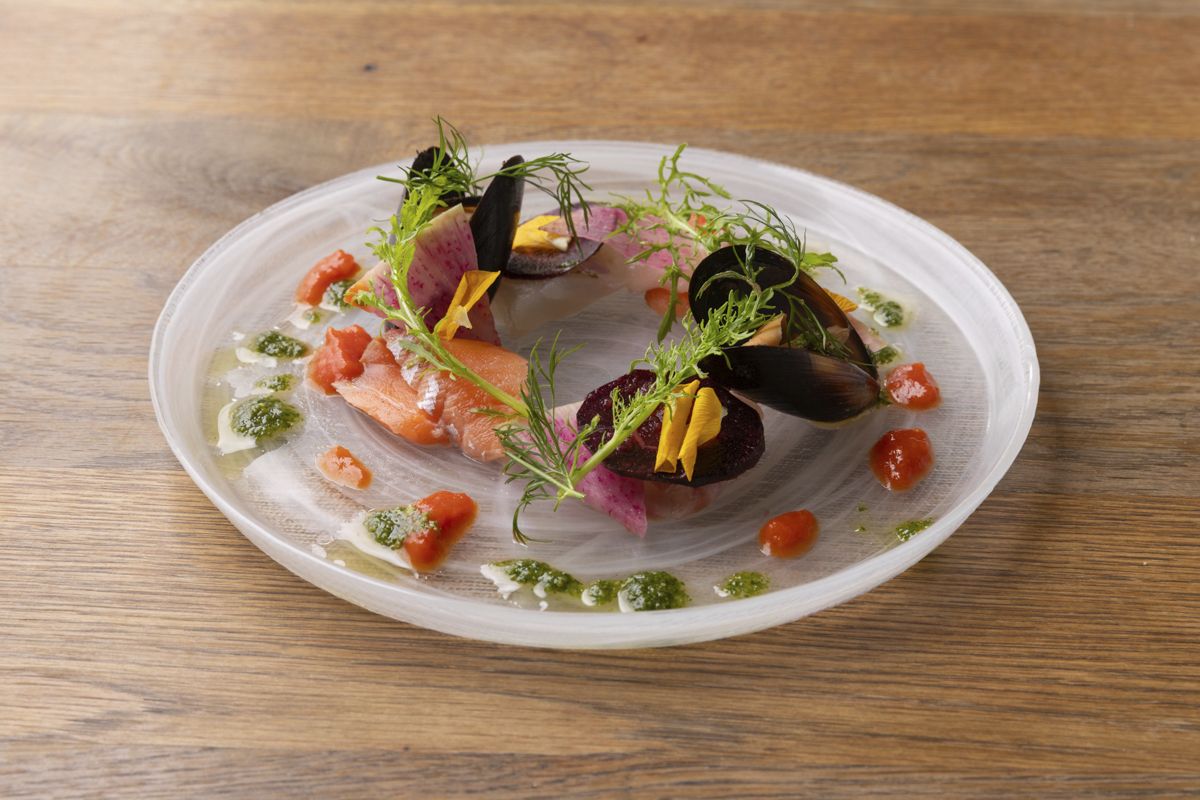 〈2時間飲み放題〉組数限定！スパークリングワイン含む60種類のドリンク！メインはジューシー鶏もも肉。マルゲリータやトリュフポテトも楽しめるパーティーに最適なコース！～Felice～