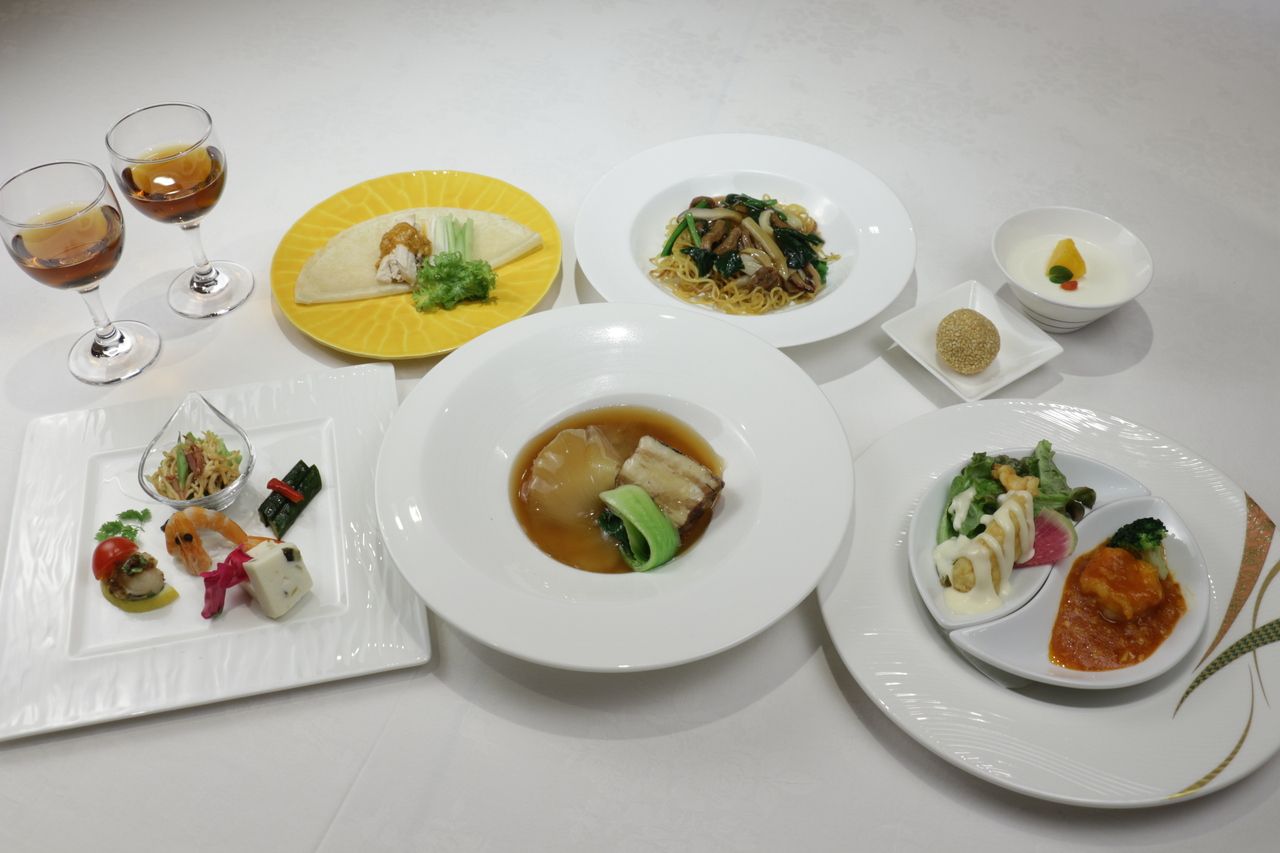 店長おすすめ　東天紅秋田店開業45周年　特別コース