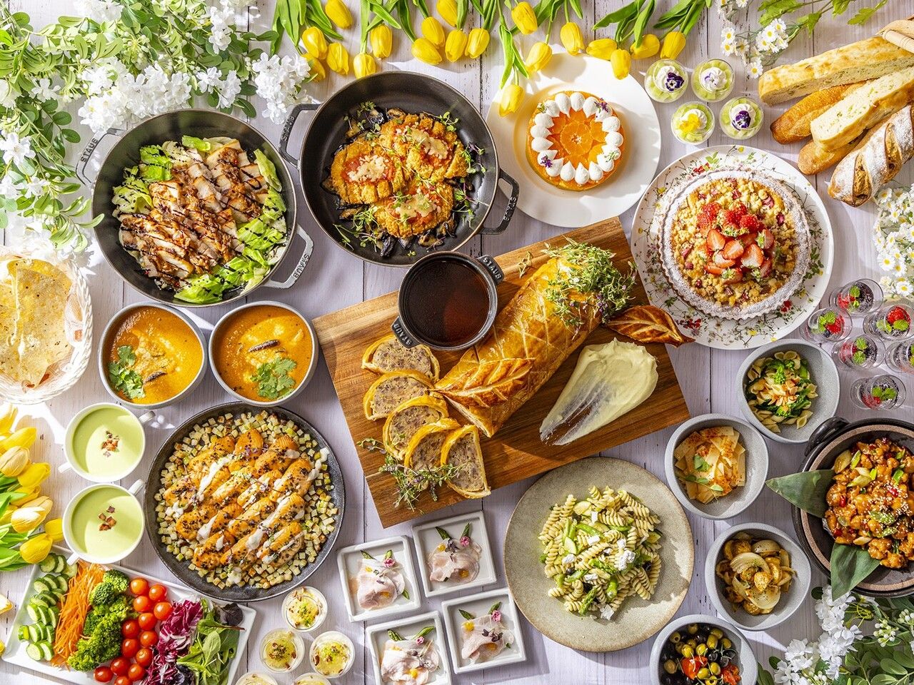 【Web booking / Special price with soft drink free flow】Weekend & Holiday Spring Lunch Buffet　Adults（From 4 persons）