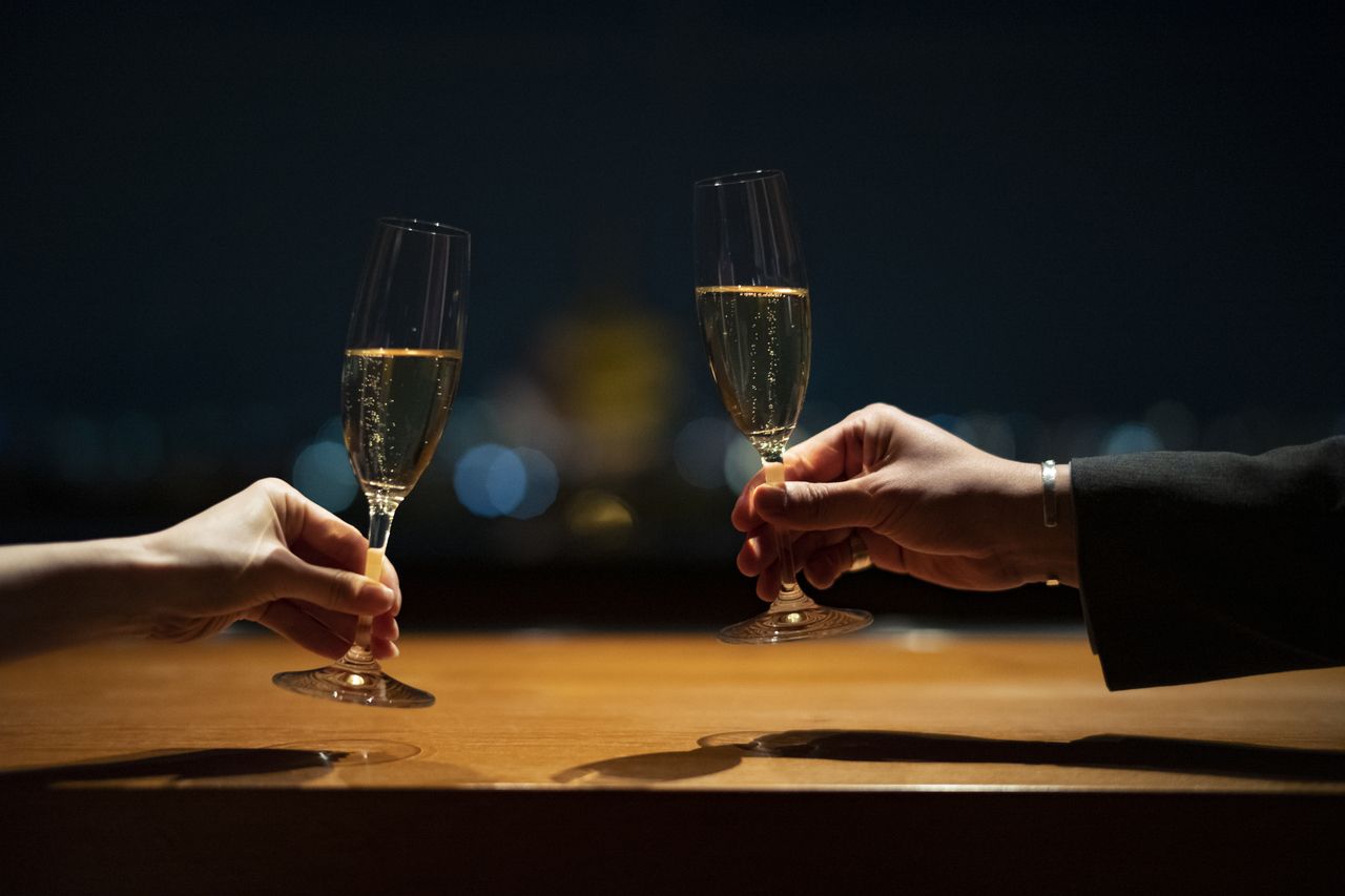 Yasaka "Sakura" Dinner Course + a Glass of Rosé Champagne