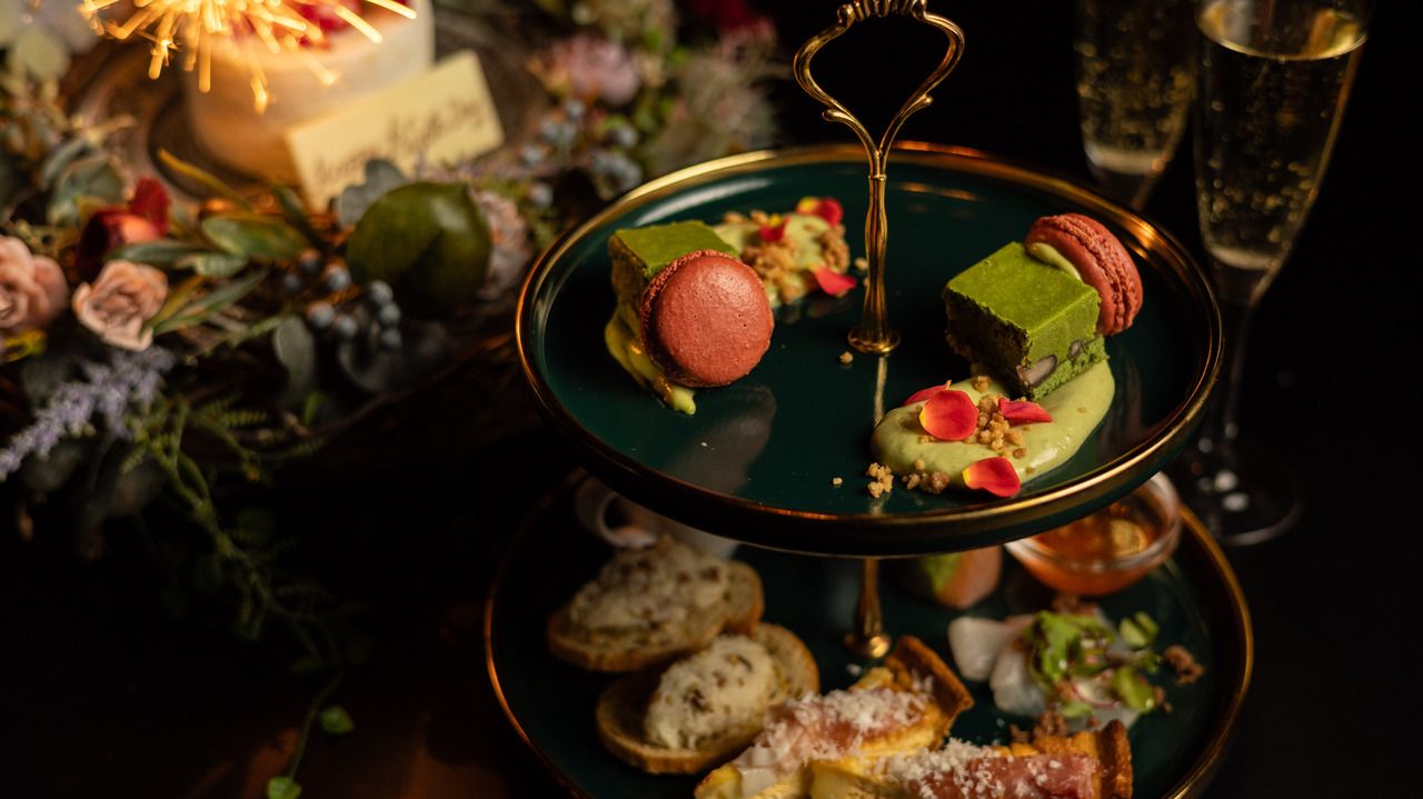 3/19~【17시 or17시 반 예약 한정 라이트 애니버서리 플랜】그랜드 메뉴 인기 상품 인기의 디너 애프터눈과 플라워 리 스케이크로 축하 탄생석 칵테일 첨부 기념일 플랜