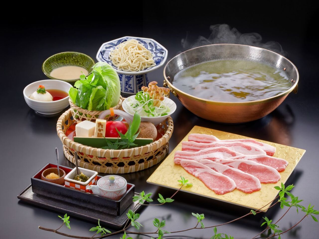 黄金しゃぶしゃぶ（特選豚肉）