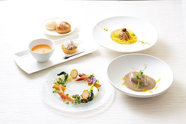 【September, October】Charity Lunch