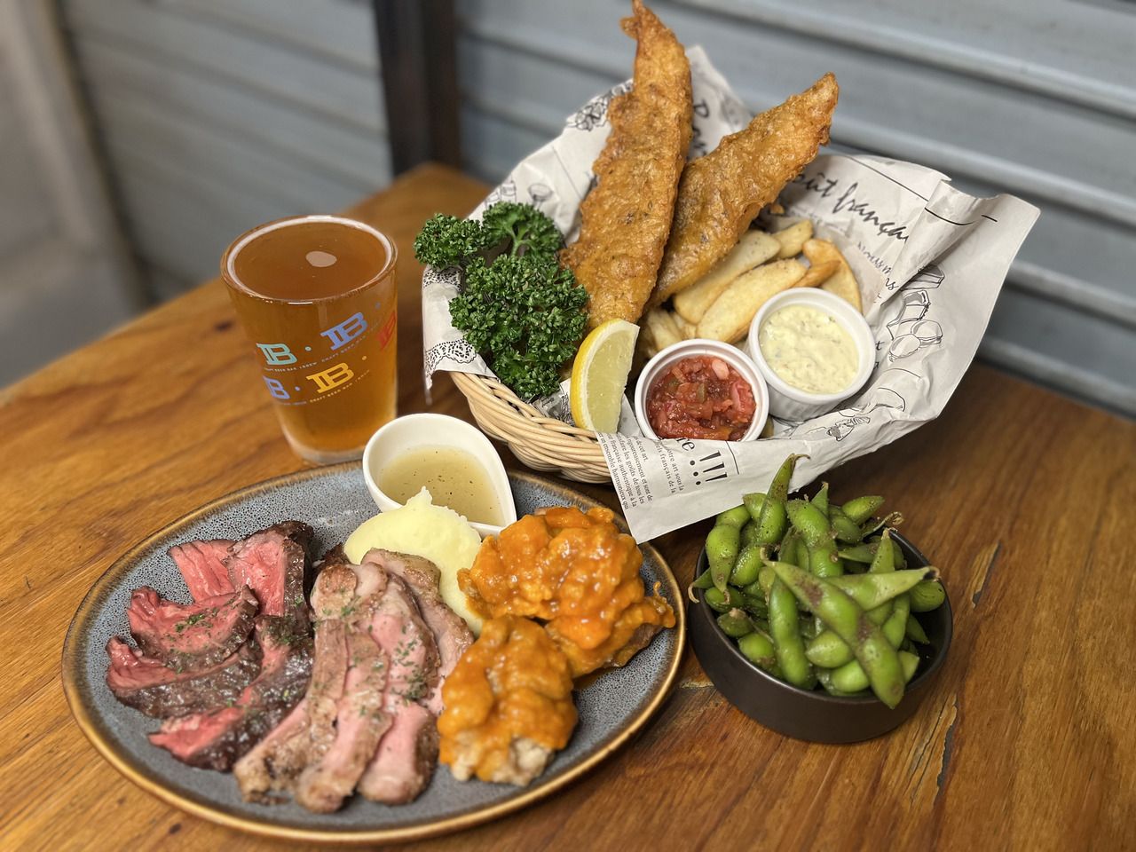 【LIMITED Long Plan】3-hour all-you-can-drink course! Up to 8 types of craft beers + over 180 kinds of cocktails and chuhai + meals included!