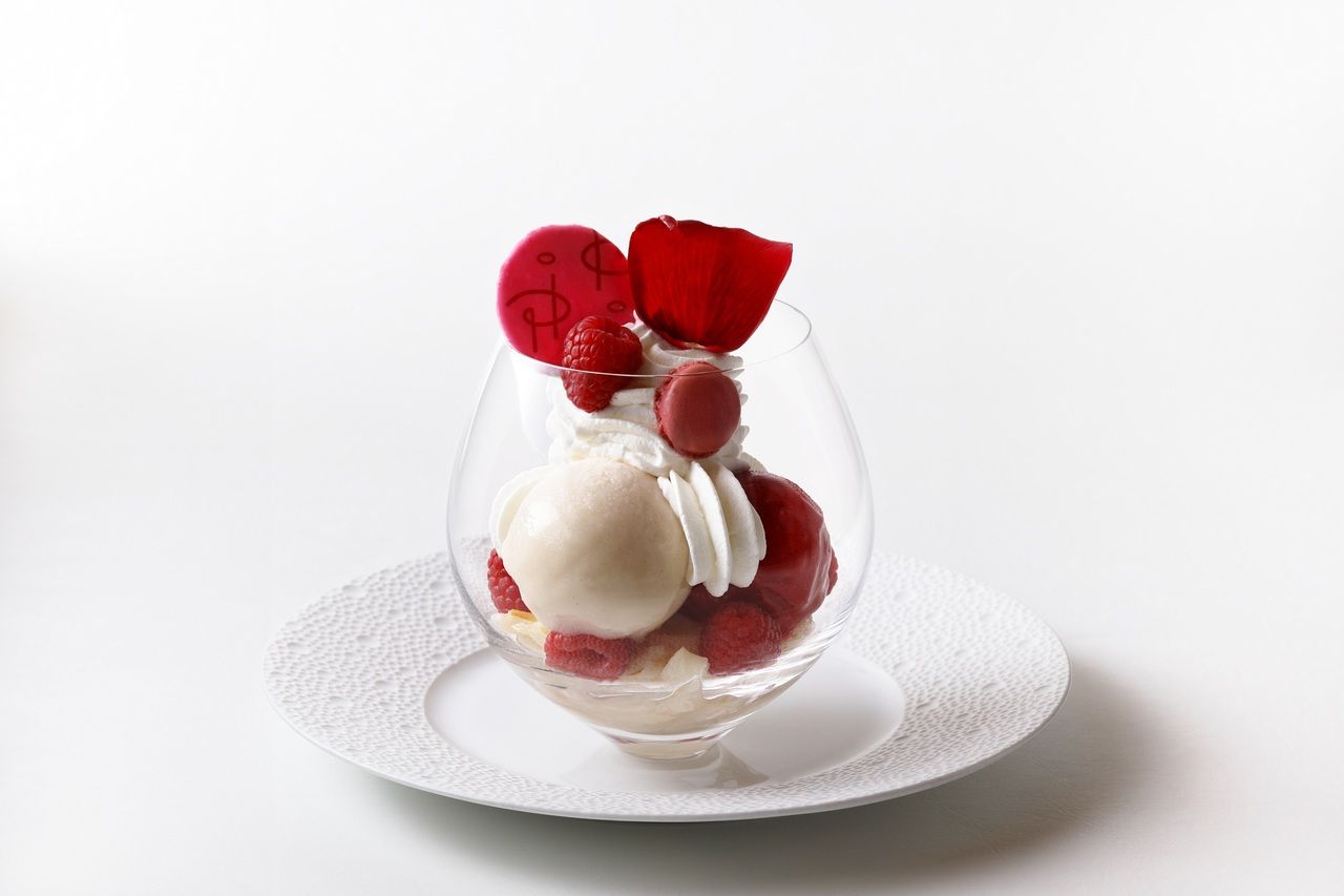 [Pierre Hermé Paris] Coupe Glacée Ispahan, with coffee or tea