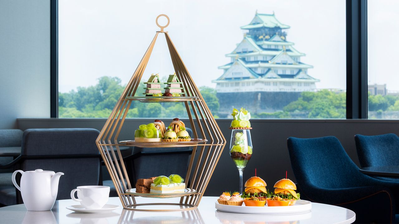 [Web-exclusive reservation: 5% off] Chestnut and Muscat Castle Afternoon Tea