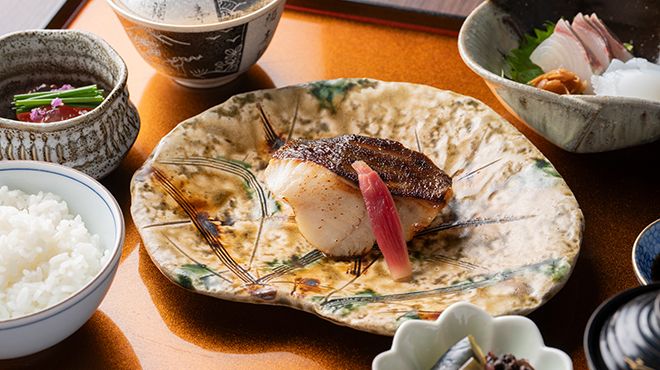 银鳕鱼西京烧定食