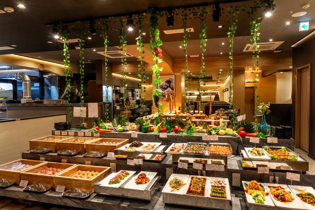 ◆10月以降～◆【ビュッフェ Buffet】＜120分制＞ズワイガニ含む130種超の料理が並ぶ海鮮ビュッフェ＋アルコール飲み放題