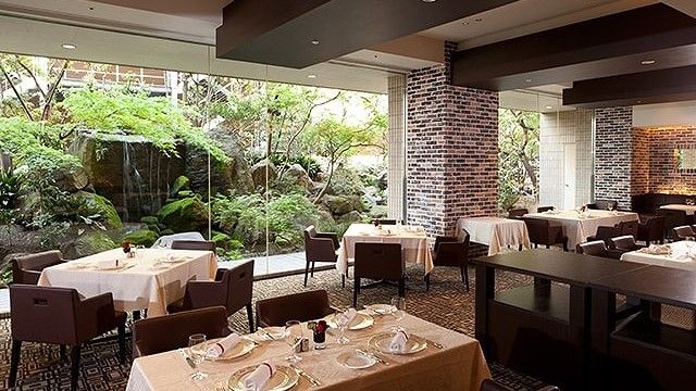 Terrace Restaurant Hydrangea - ホテルニュー長崎 - Restaurant Guide
