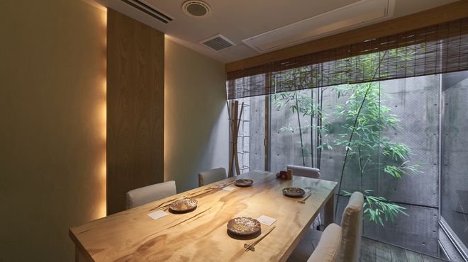 鉄板焼き あおやま - Restaurant Guide - TableCheck